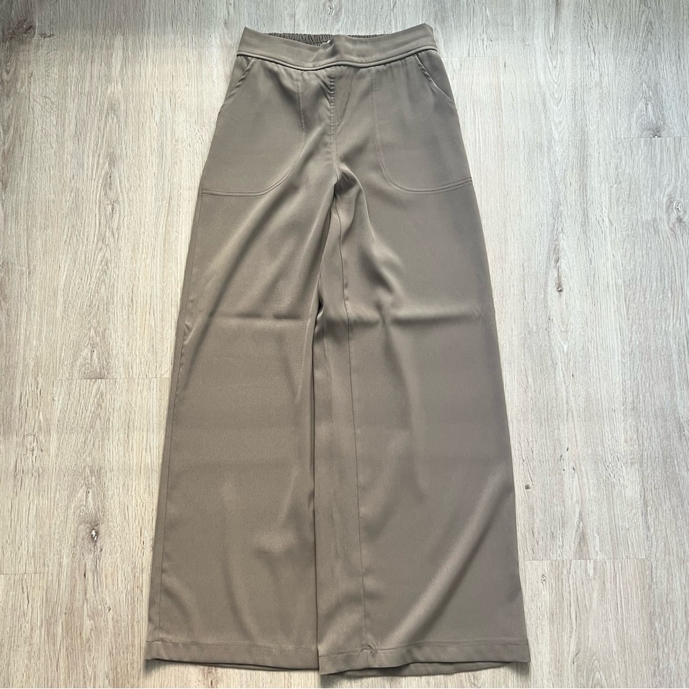 Max Studio Dress Pants Women’s XS Tan Wide Leg Stretch Trousers Pockets - Picture 2 of 5